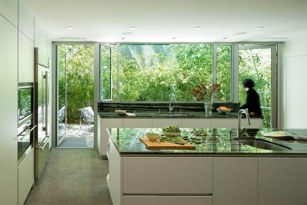 4 Modern California Kitchens to Inspire Your Home Design